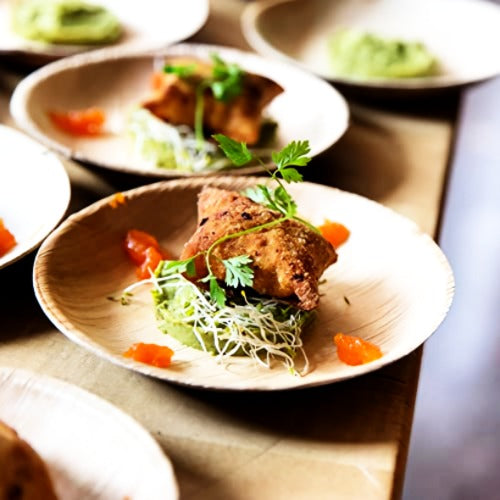 Palm Leaf Biodegradable Plates, 6 inch, Round (Set of 25/50/100)